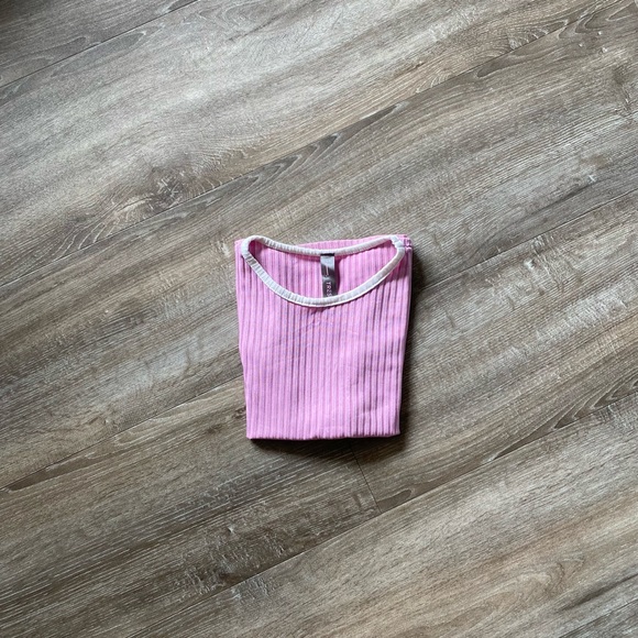 MILKY THE LABEL | Pink Ribbed Crop Top - Picture 4 of 5